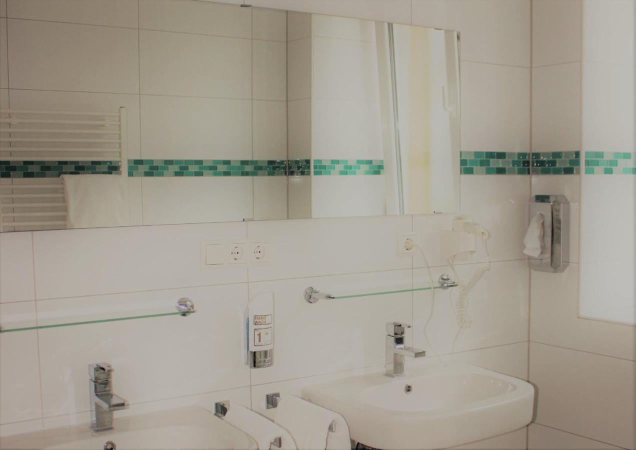 Hotel Germersheimer Hof Екстериор снимка